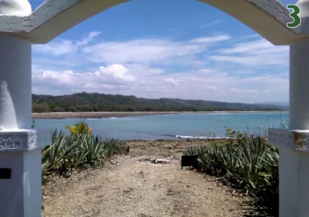 a view of the sea from the cabuya island